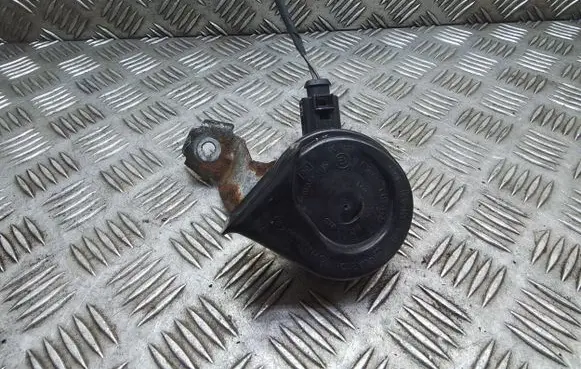 Volkswagen Golf VI Horn signal A046466 CH2143 001157