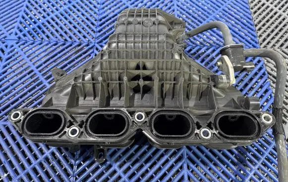 Toyota Prius+ (ZVW40) Intake manifold 1712037064