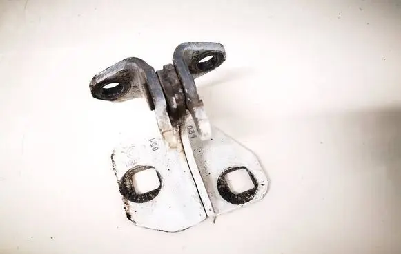 Tesla Model S Rear door lower hinge 1120038