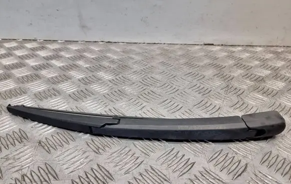 Toyota Avensis T250 Rear wiper blade arm 316220DG