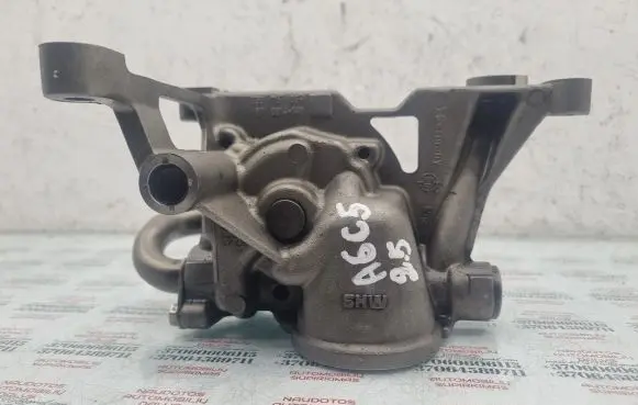 Audi A6 S6 C5 4B Oil pump 059115105H