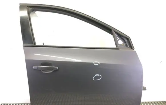 Chevrolet Cruze II Front door