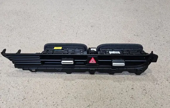 Hyundai Ioniq 5 Dash center air vent grill 97410GI000