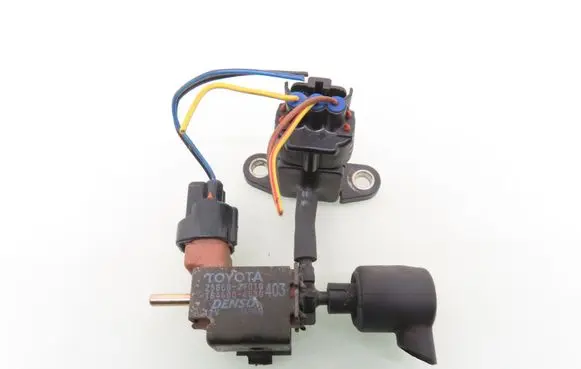 Toyota RAV 4 (XA20) Vacuum valve 1846004030 2586027010 8942120210