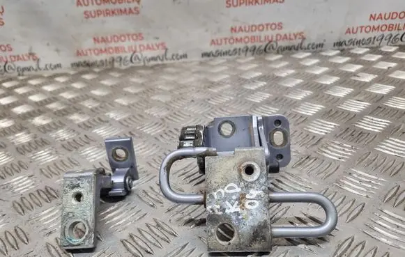 Audi A3 S3 8P Front door hinge set 8E0831411B