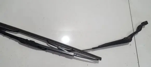 Mitsubishi Carisma Rear wiper blade arm 601123515
