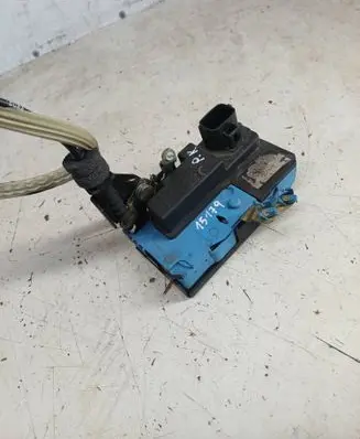 Volvo XC90 Front door lock 