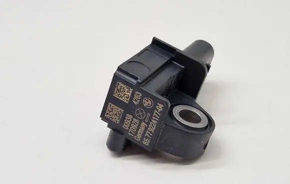 BMW X5 F15 Airbag deployment crash/impact sensor 9224177