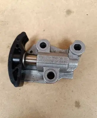 Mercedes-Benz GLC X253 C253 Timing belt/chain tensioner A2760500611