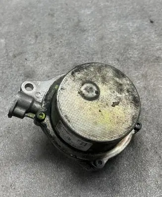 BMW 3 E90 E91 Vacuum pump 700437012