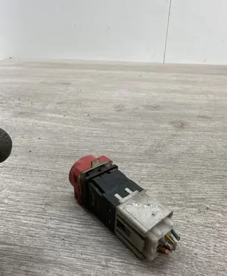 Citroen Xsara Picasso Hazard light switch