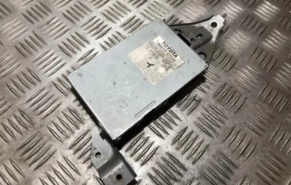 Toyota Prius (XW20) Other control units/modules 8601047030 86010-47030