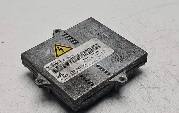 Ford Mondeo Mk III Xenon control unit/module 1S7112B655AA 19FM0910 1307329064