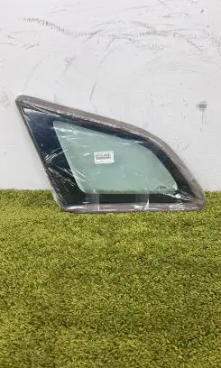 Toyota Corolla E210 E21 Front vent window/glass (coupe) 62720-02281