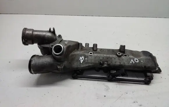 Thermostat/thermostat housing