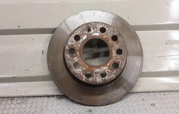 Volkswagen Golf VI Rear brake disc