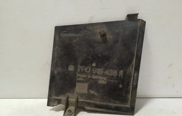 Volkswagen Transporter - Caravelle T5 Battery tray heat shield 7H0915438A