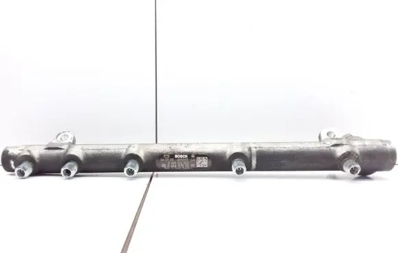 Mercedes-Benz C W203 Fuel main line pipe A6460700295 0445214073