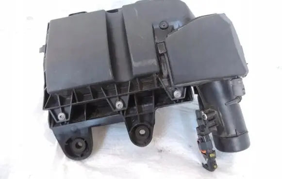 Air filter box