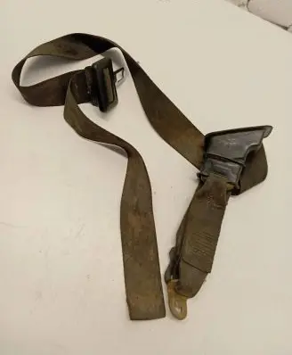 Volkswagen Transporter - Caravelle T4 Front seatbelt buckle 701881948