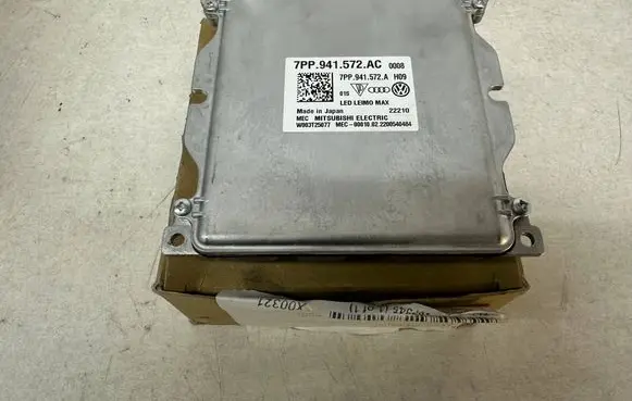 Volkswagen PASSAT B8 Headlight ballast module Xenon 7PP941572AC 7PP941572 7PP.941.572.AC