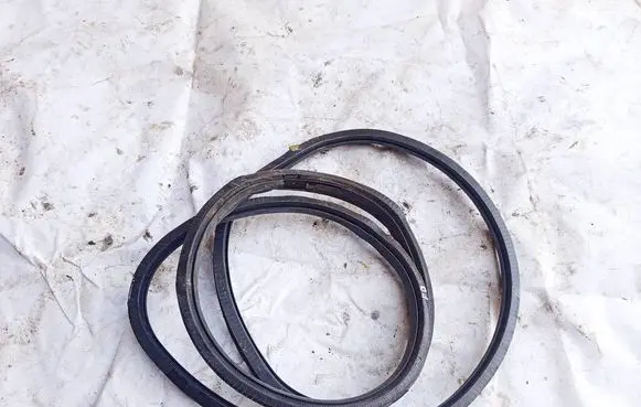Audi A6 S6 C5 4B Rubber seal front coupe door
