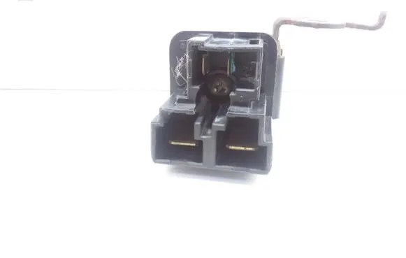 Nissan Almera N16 Hazard warning light relay 