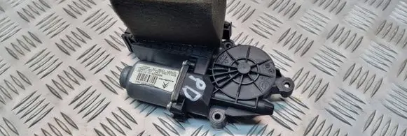 Citroen C4 I Picasso Front door window regulator motor 9682495780 400962D 00434445