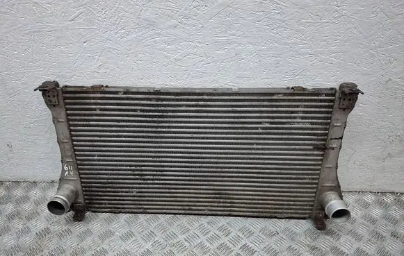 Toyota Avensis T270 Intercooler radiator JD1271003521 179400R040