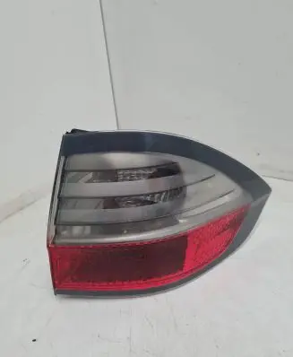 Ford S-MAX Rear/tail lights