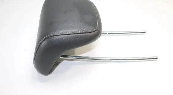 Ford Focus Front seat headrest 