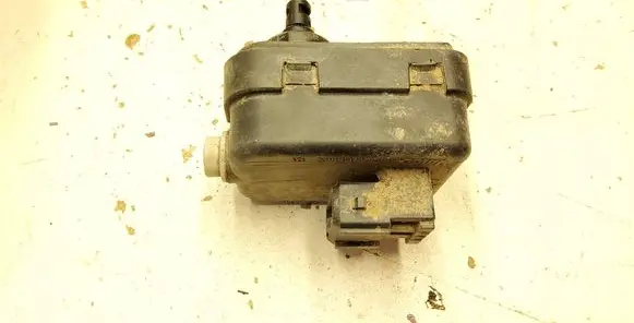 Toyota Yaris Headlight level adjustment motor 