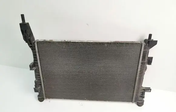 Ford C-MAX II Coolant radiator CV618C342VB