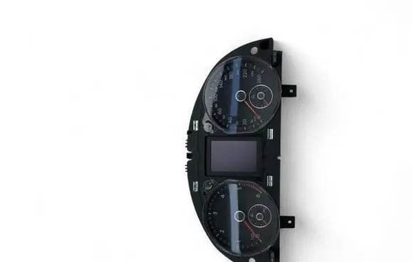 Volkswagen PASSAT B7 Speedometer (instrument cluster) 3AA920871A