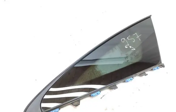 Mercedes-Benz CLA C118 X118 Rear side window A1186700800