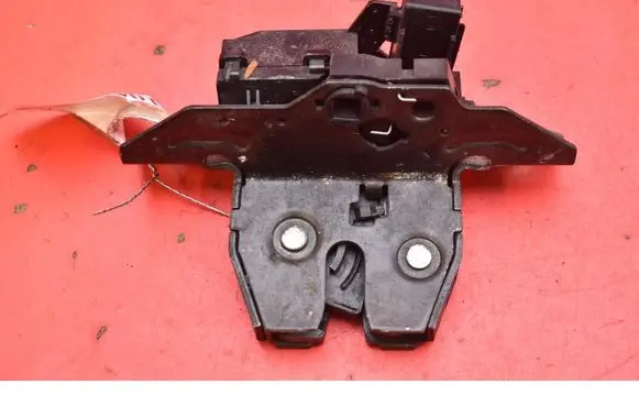 Opel Astra J Tailgate/trunk/boot lock/catch/latch 13587646