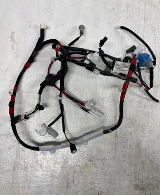 Toyota RAV 4 (XA40) Tailgate/trunk wiring harness 8218442730