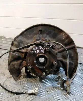 Toyota Avensis T250 Front wheel bearing hub 