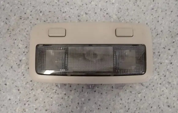 Toyota Avensis T250 Headlining lighting console trim 