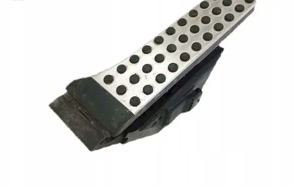 Mercedes-Benz GLC X253 C253 Accelerator throttle pedal A2533000104