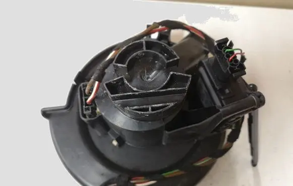 Opel Astra G Heater fan/blower 9000348 04322
