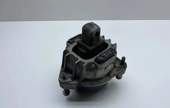 BMW 7 F01 F02 F03 F04 Engine mount bracket 6777373 6777373-01