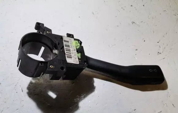 Volkswagen PASSAT B5 Indicator stalk 8L0953513G