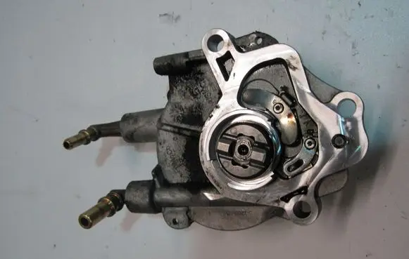 Jaguar XJ SERIE 1 Vacuum pump DX2Q2A45AC