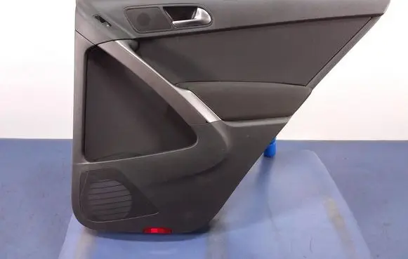 Volkswagen Tiguan Door card panel trim set 