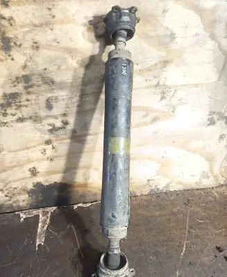Mitsubishi Pajero Rear driveshaft/prop shaft Mr498390