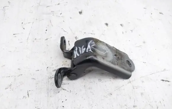 Subaru XV II Rear door lower hinge