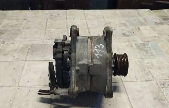 Skoda Octavia Mk1 (1U) Generator/alternator 028903028D 0124325003