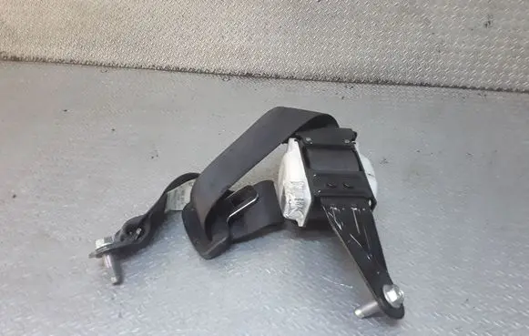 Honda Accord Rear seatbelt