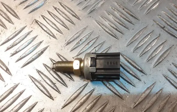 Toyota Yaris Brake pedal sensor switch